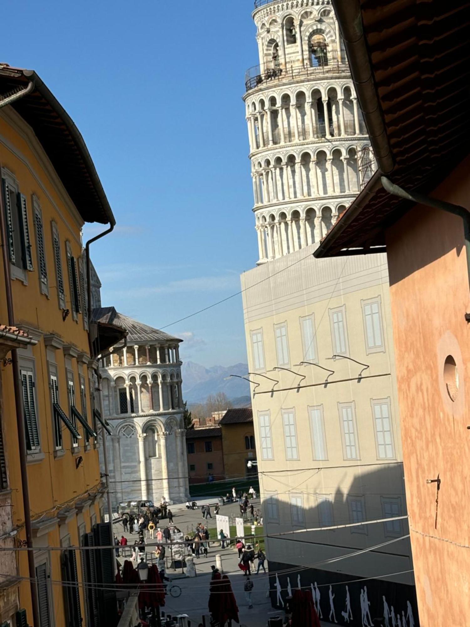 Window To The Tower Alojamento de Acomodação e Pequeno-almoço Pisa